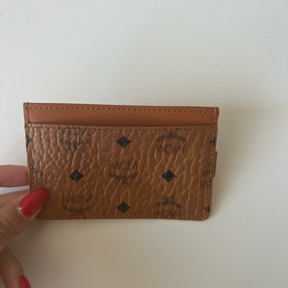 Brand new card holder.
